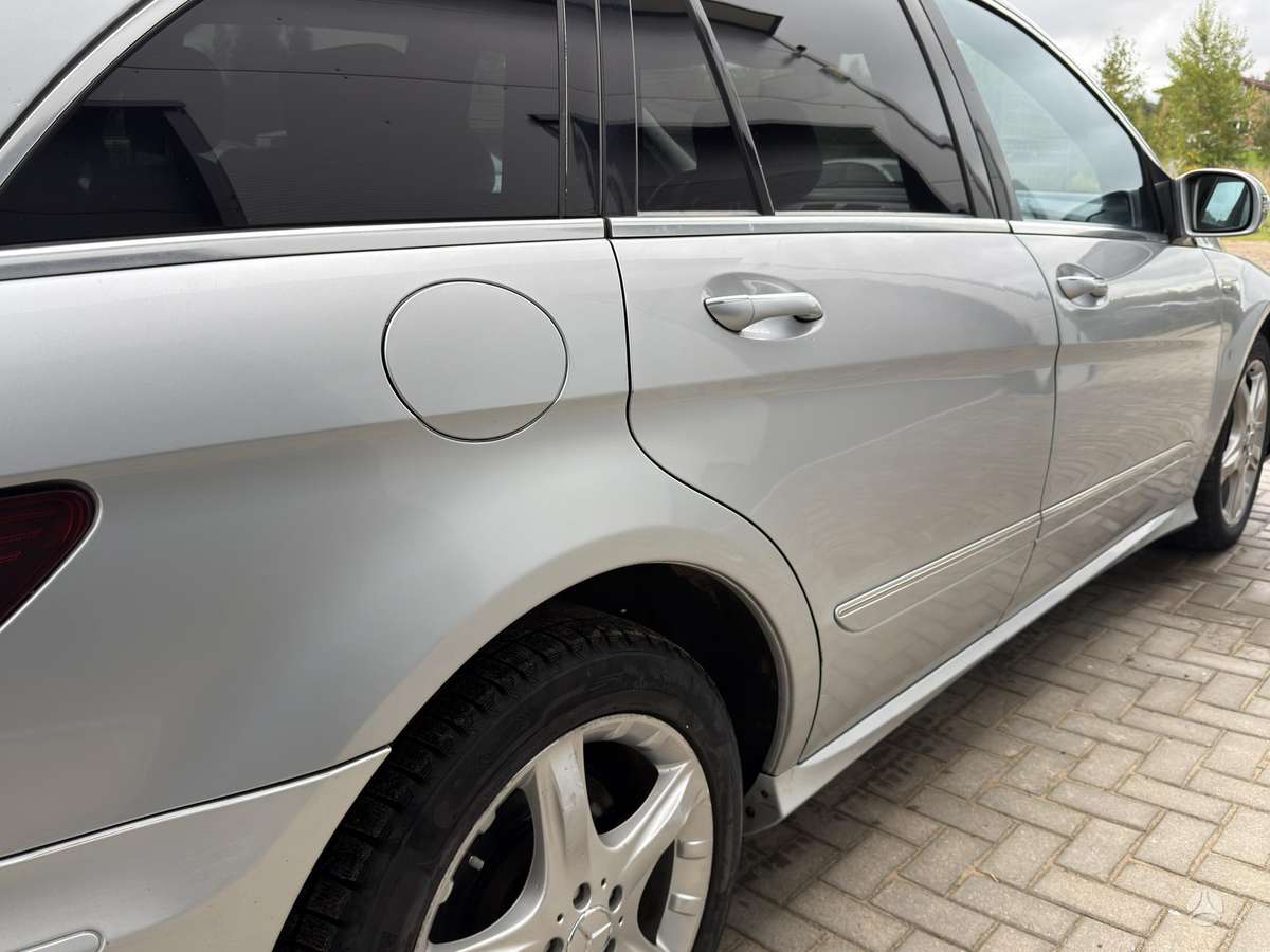 Mercedes-Benz R300 2010 — photo 11