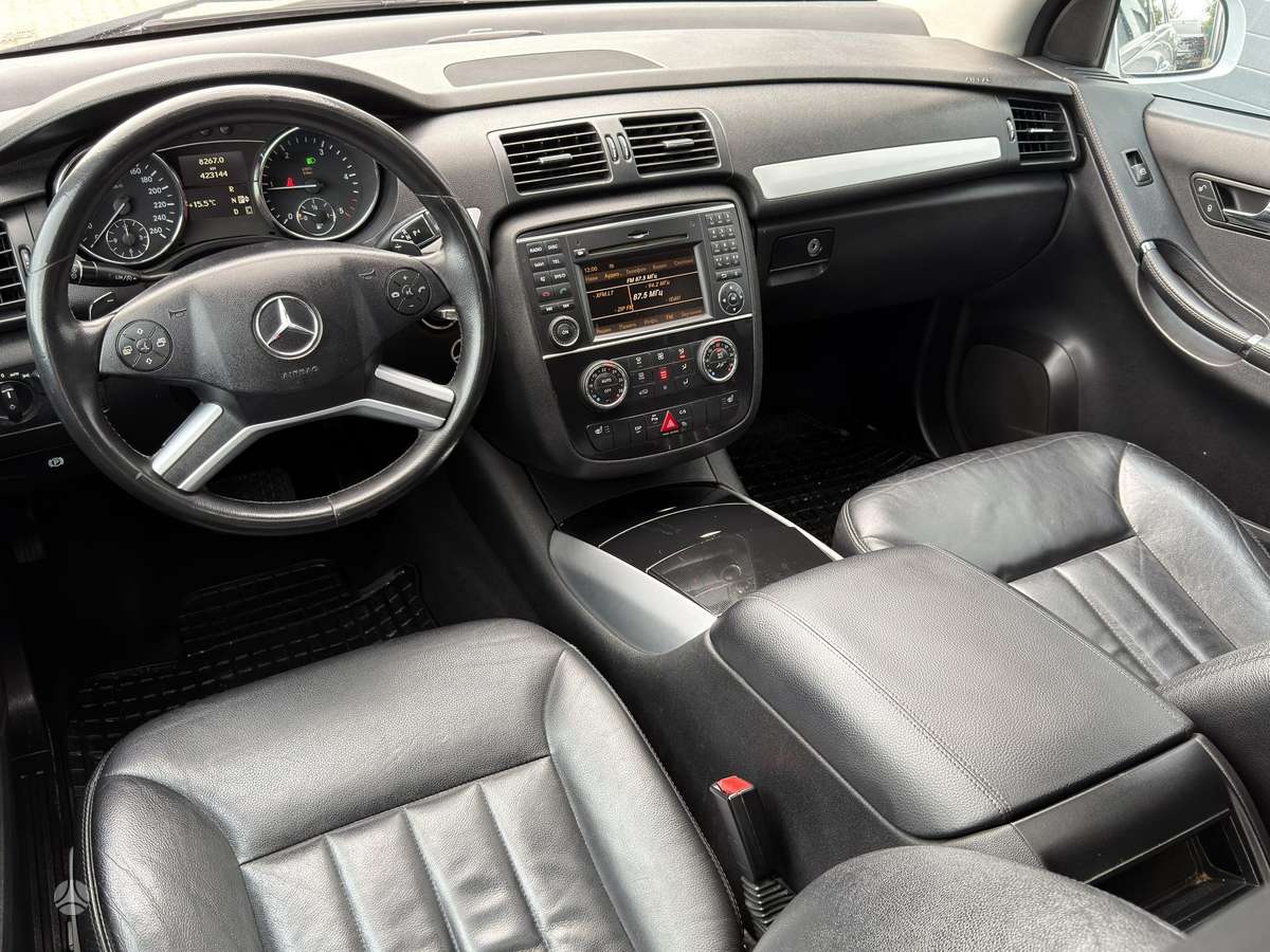 Mercedes-Benz R300 2010 — photo 13