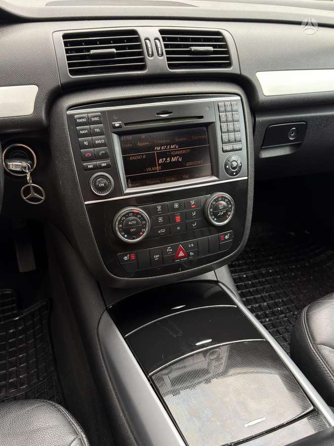Mercedes-Benz R300 2010 — photo 14