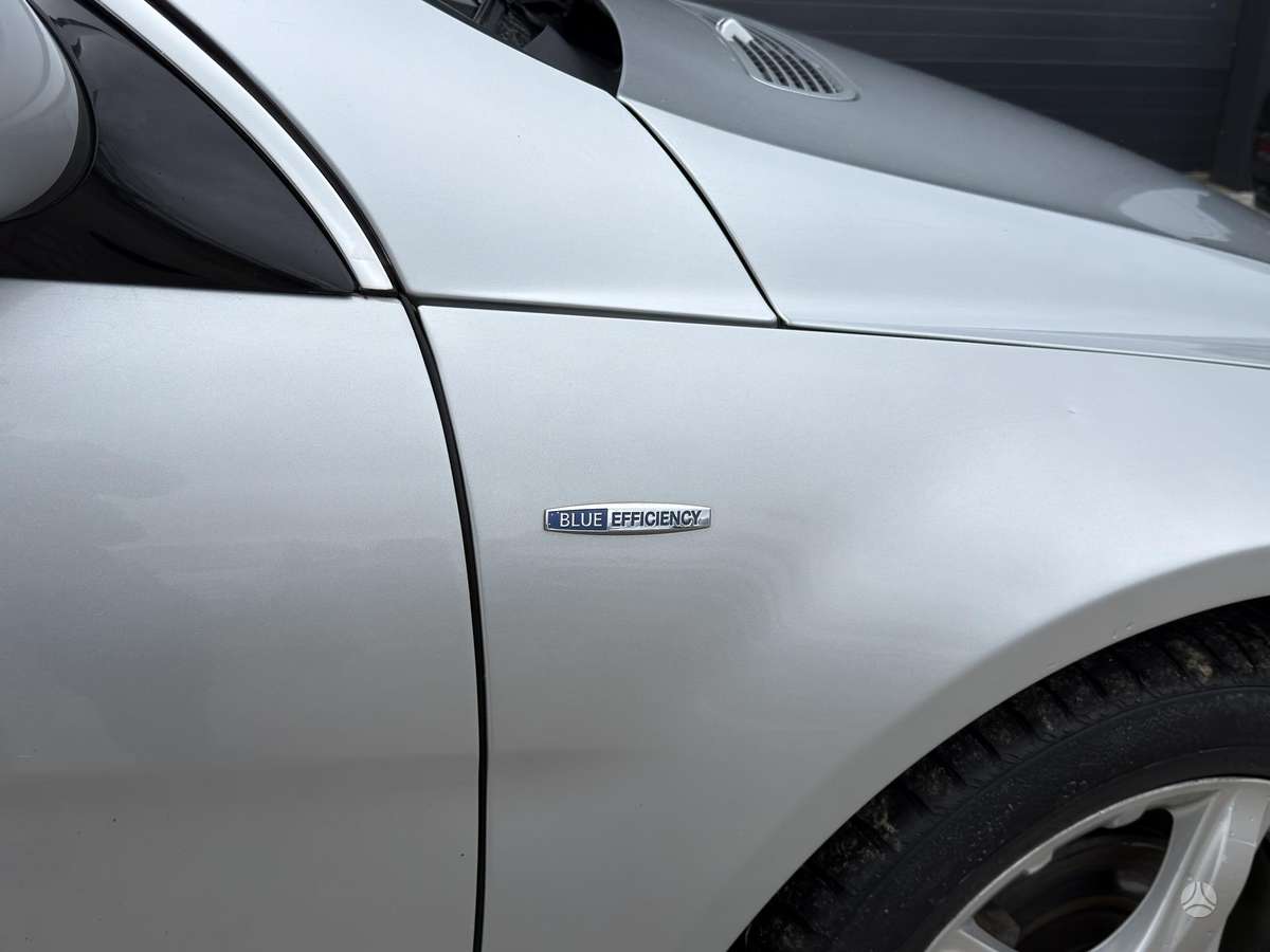 Mercedes-Benz R300 2010 — engine 2987 cm³, 190 HP (140kW)