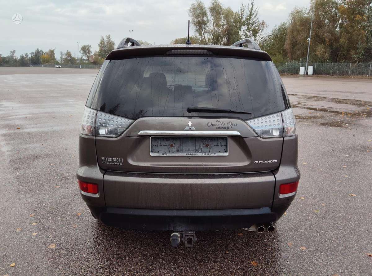 Mitsubishi Outlander 2011 — photo 6