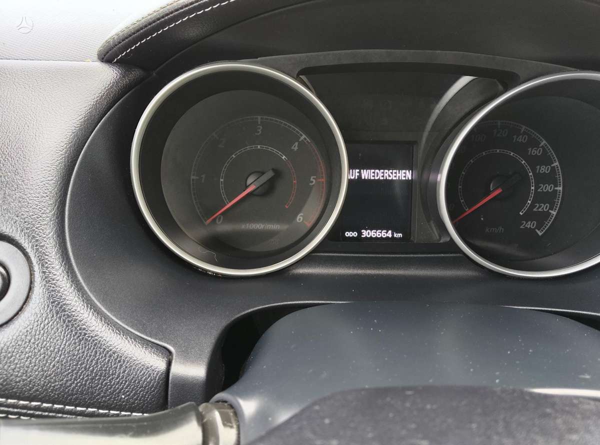 Mitsubishi Outlander 2011 — photo 9