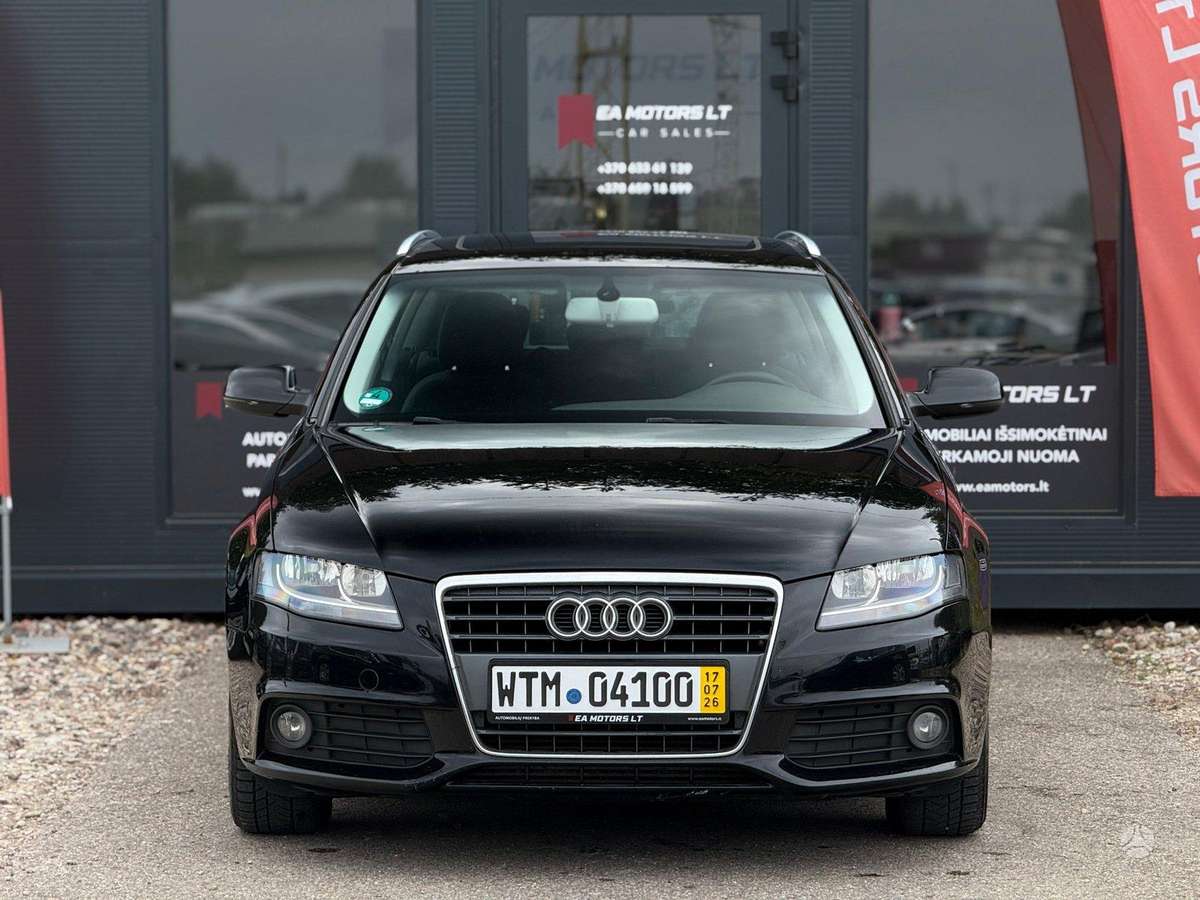 Audi A4 2009 — rear view