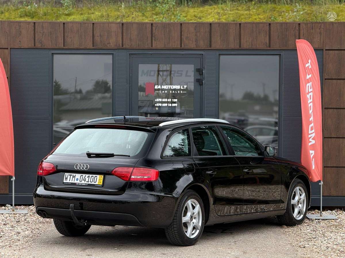 Audi A4 2009 — photo 5