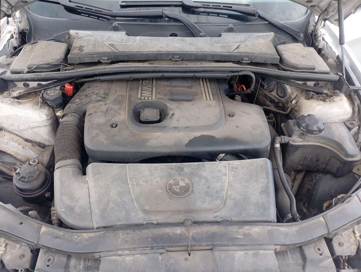 BMW 320 2006 — photo 10