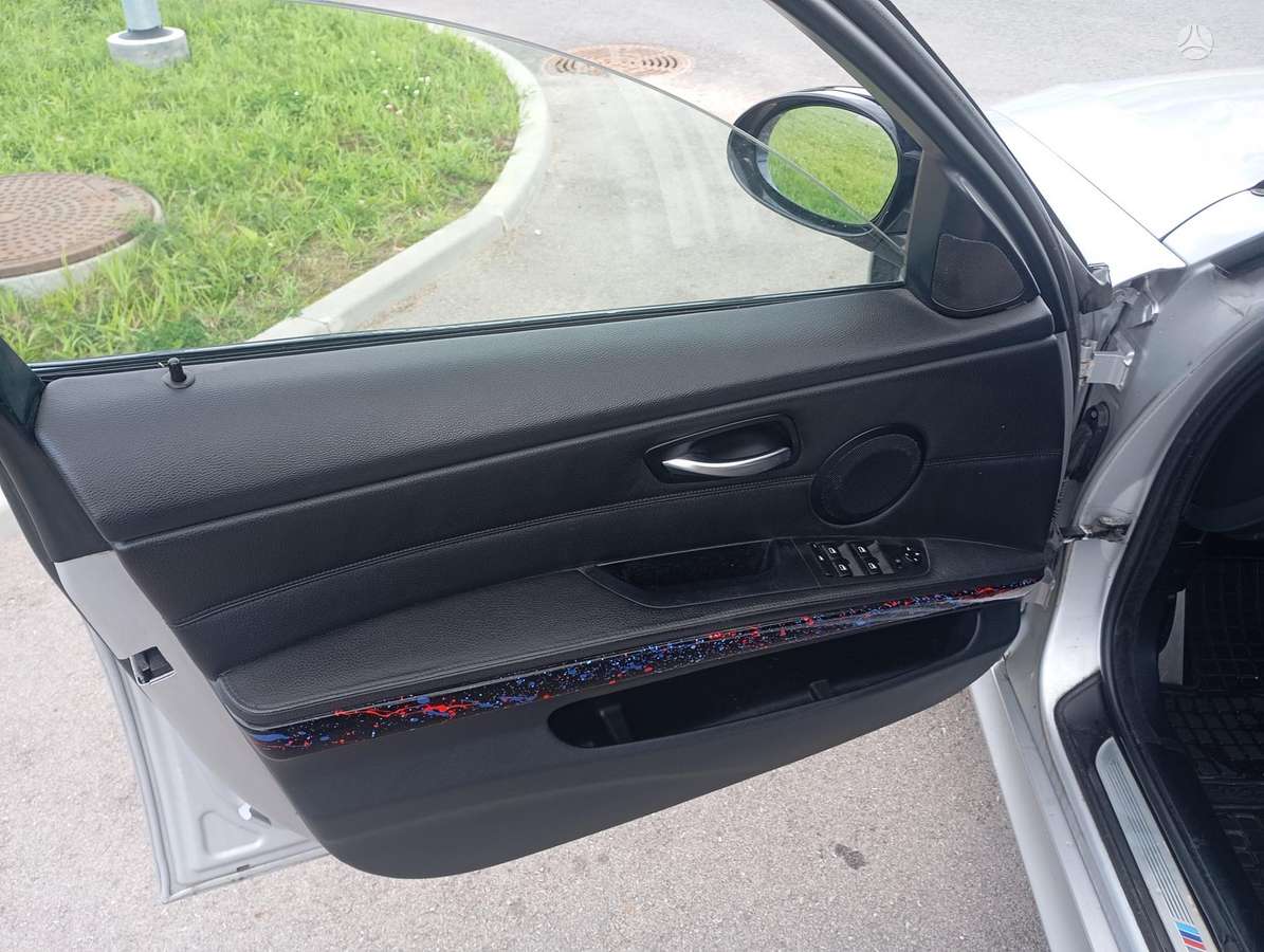 BMW 320 2006 — photo 7