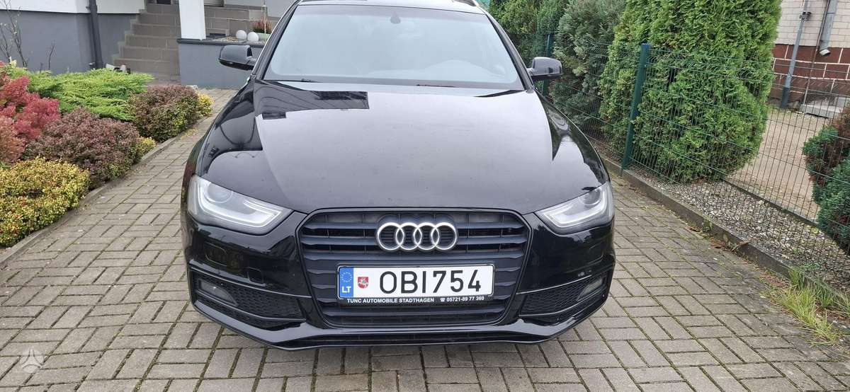 Audi A4 2012 — двигун 1968 cm³, 177 HP (130kW)