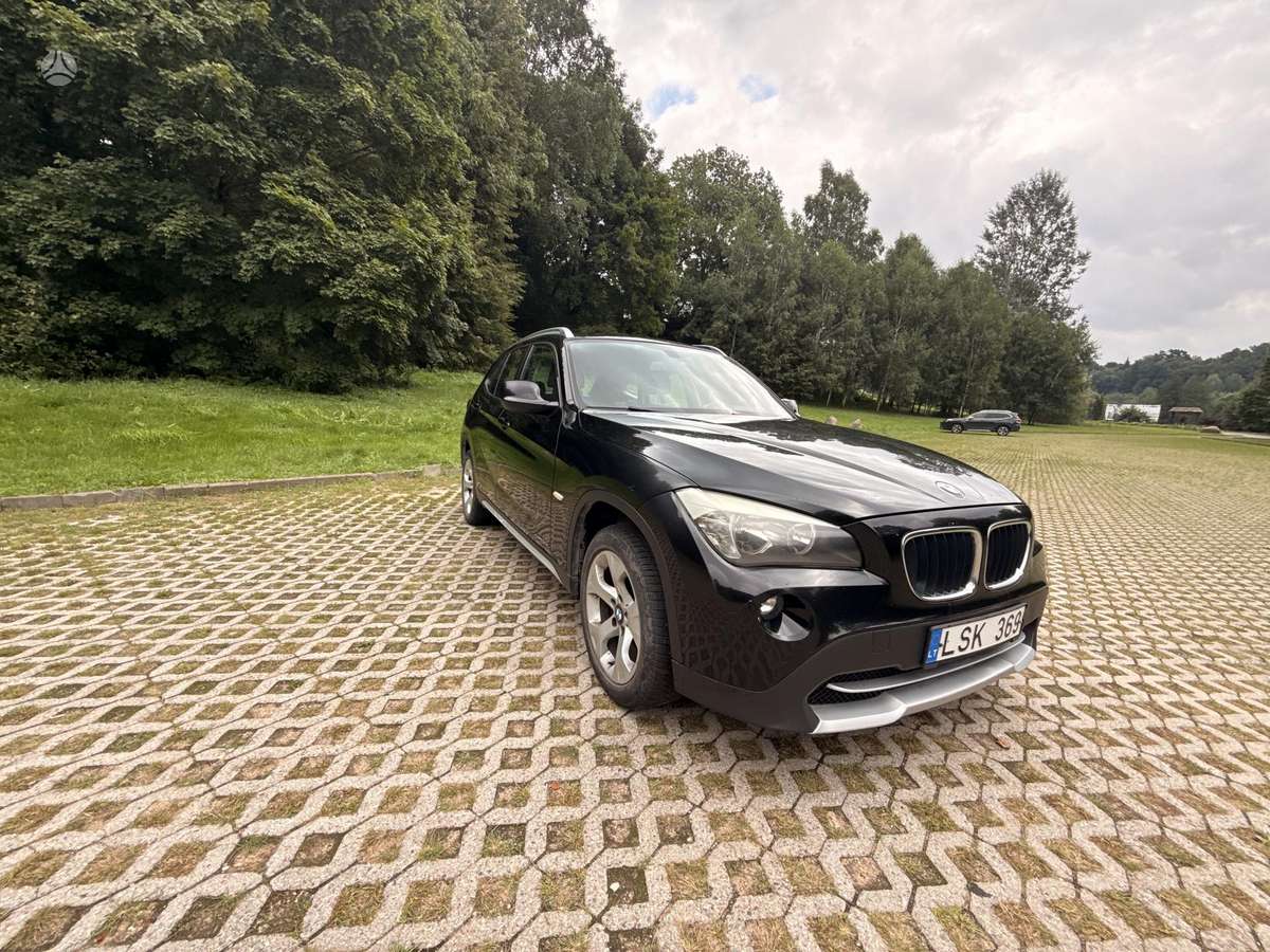 BMW X1 2010 — photo 10