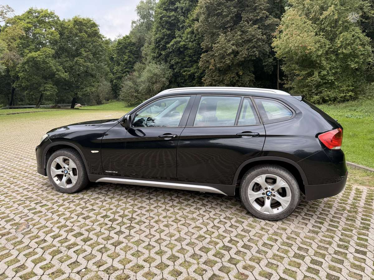 BMW X1 2010 — photo 6