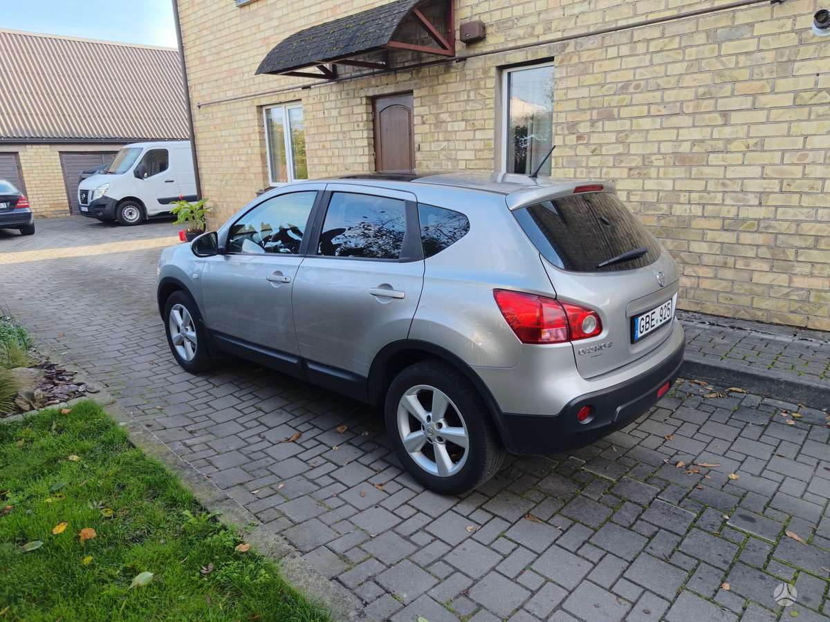 Nissan Qashqai 2007 — вигляд ззаду