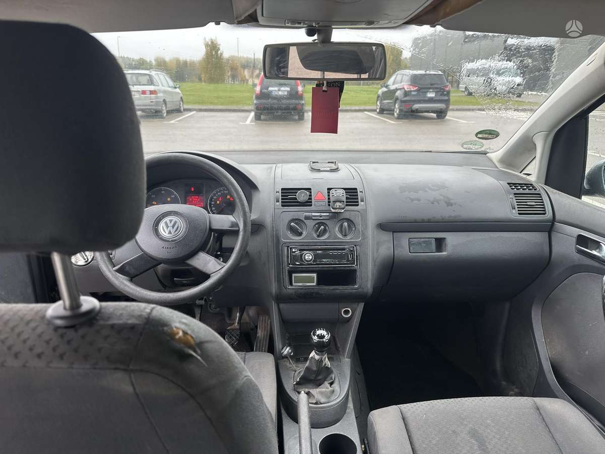 Volkswagen Touran 2005 — photo 6