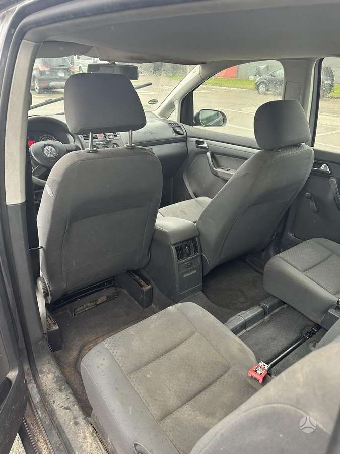 Volkswagen Touran 2005 — photo 7