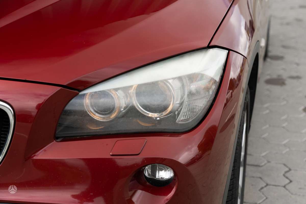 BMW X1 2010 — photo 10