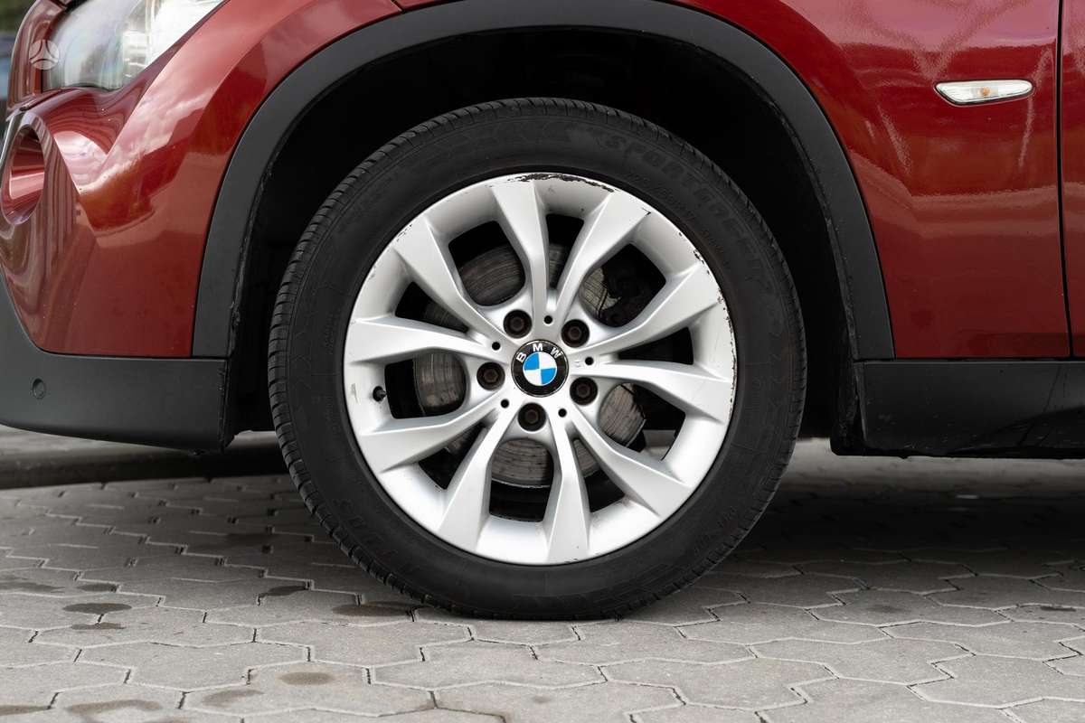 BMW X1 2010 — photo 11