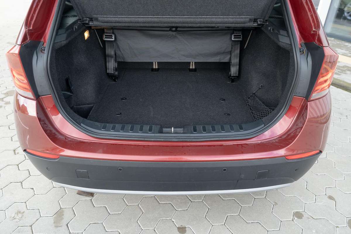 BMW X1 2010 — photo 16