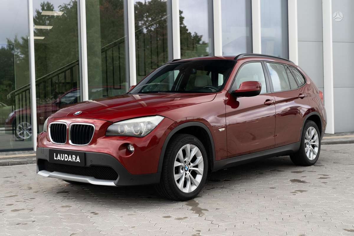 BMW X1 2010 — photo 8