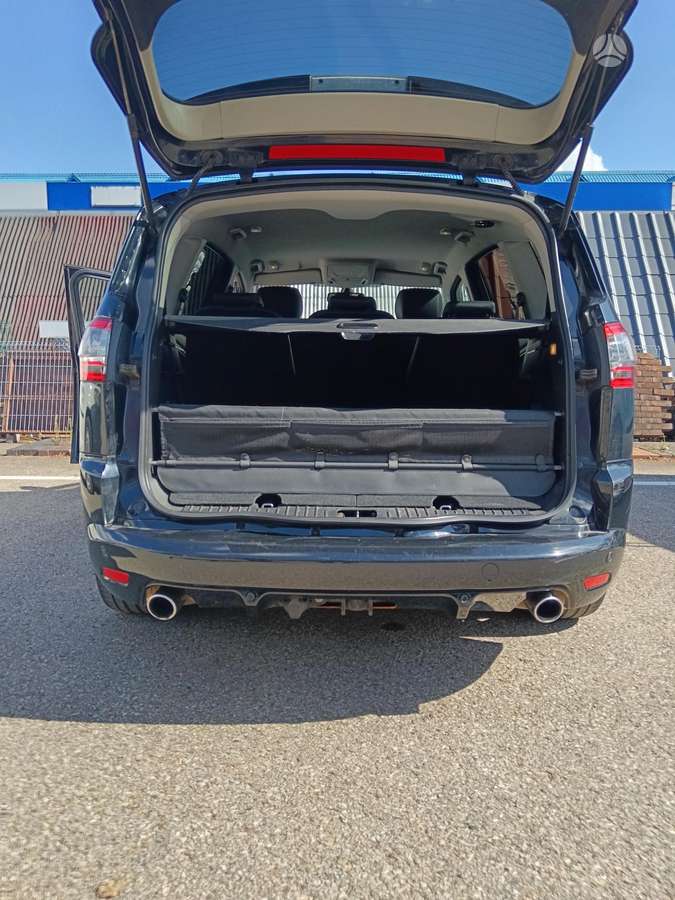 Ford S-MAX 2013 — photo 12