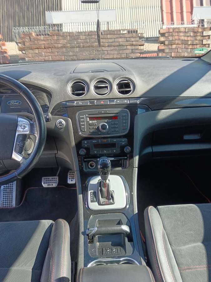 Ford S-MAX 2013 — photo 8