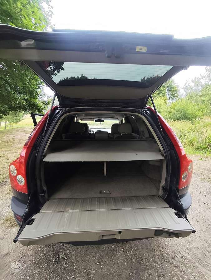 Volvo XC90 2004 — photo 11