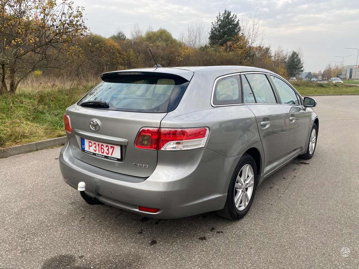 Toyota Avensis 2009 — photo 5
