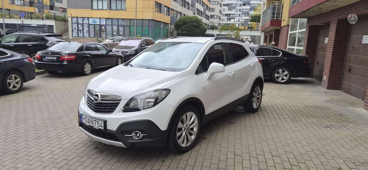 Opel Mokka 2015 — rear view