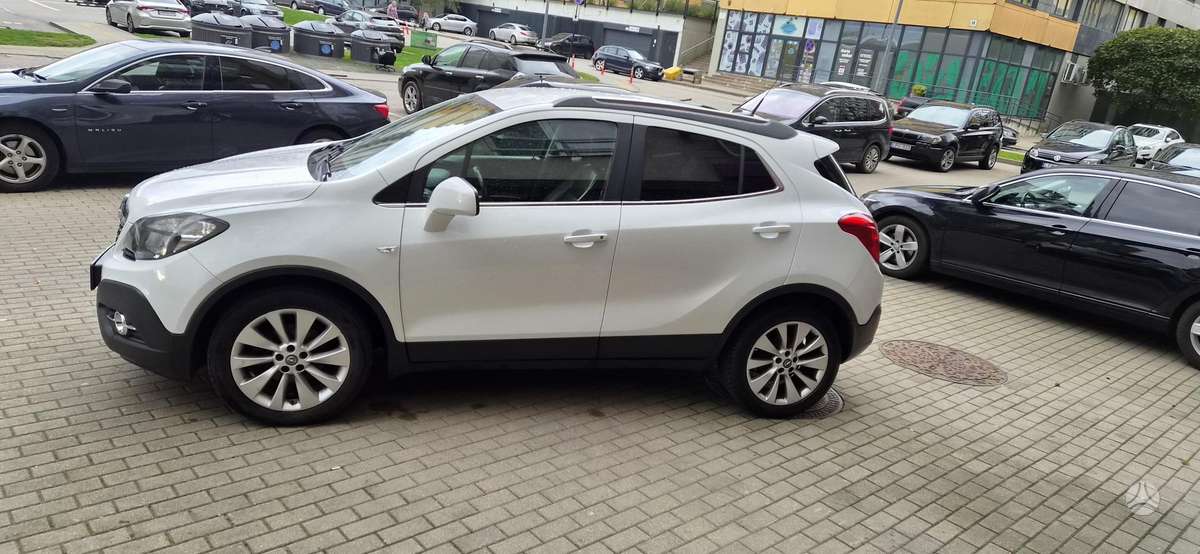 Opel Mokka 2015 — interior