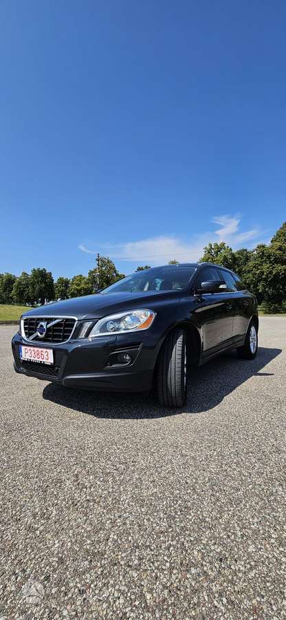 Volvo XC60 2009 — вигляд ззаду