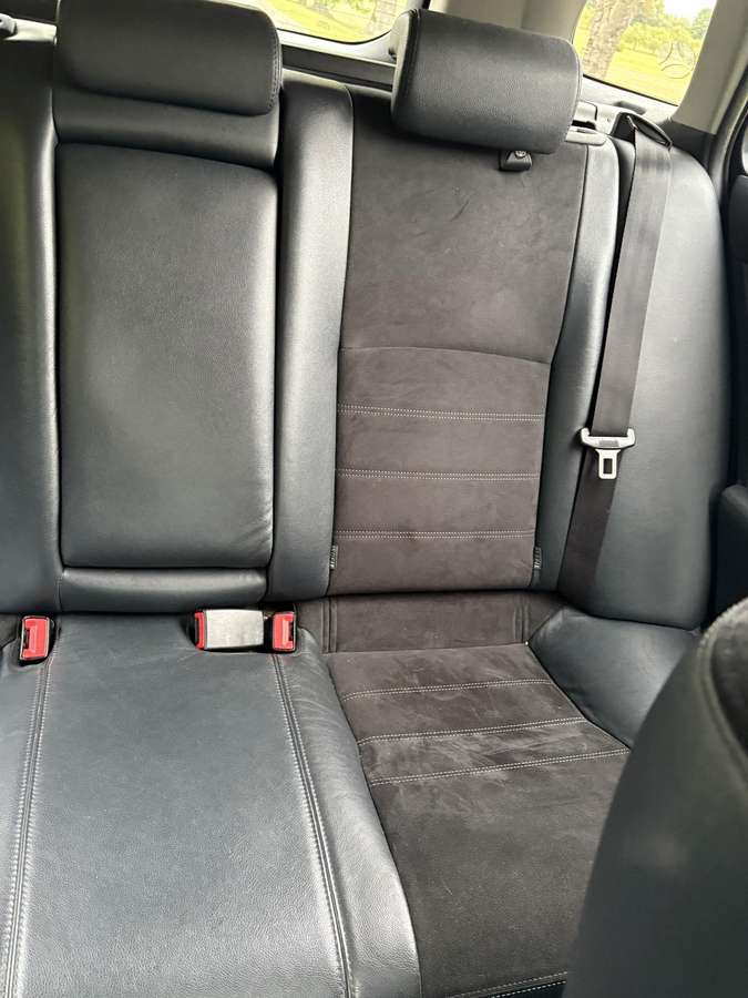 Toyota Avensis 2014 — photo 11