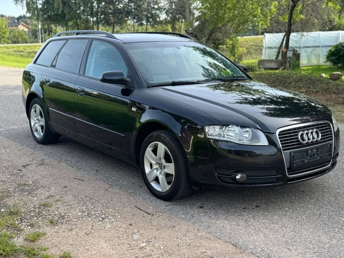 Audi A4 2007 — rear view