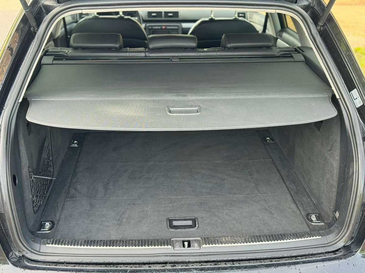 Audi A4 2007 — photo 8