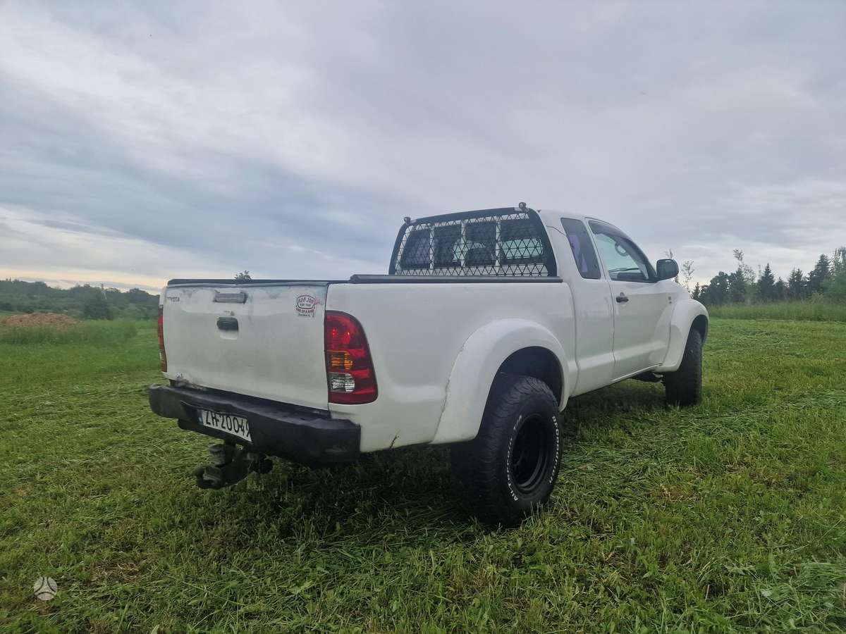 Toyota Hilux 2007 — photo 7