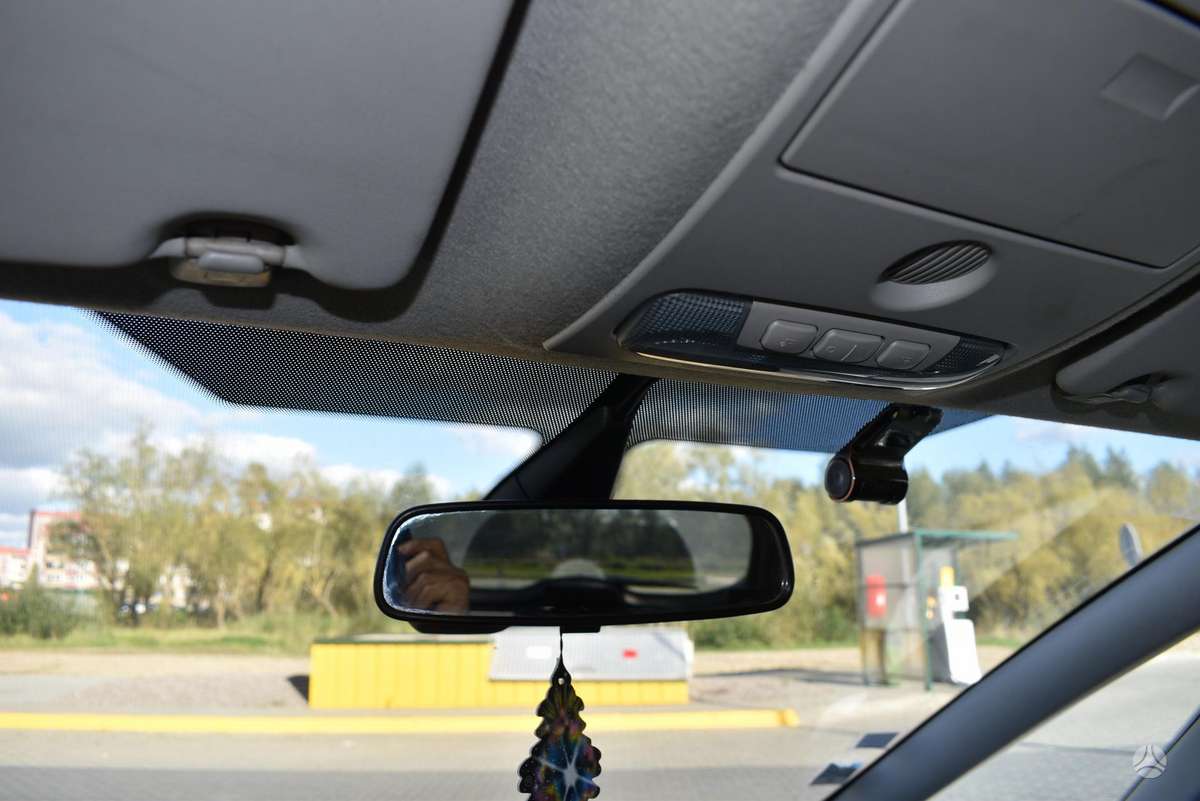 Ford S-MAX 2010 — салон