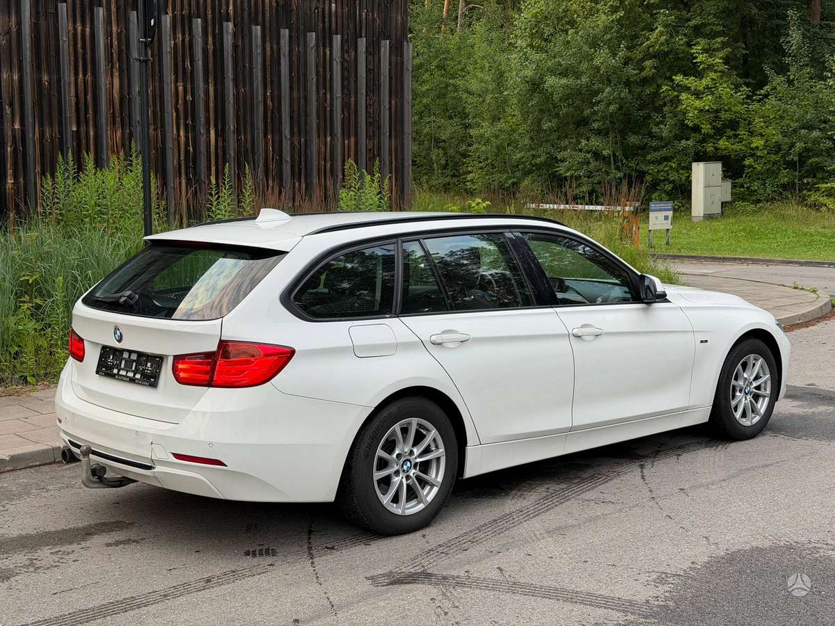 BMW 320 2014 — photo 11