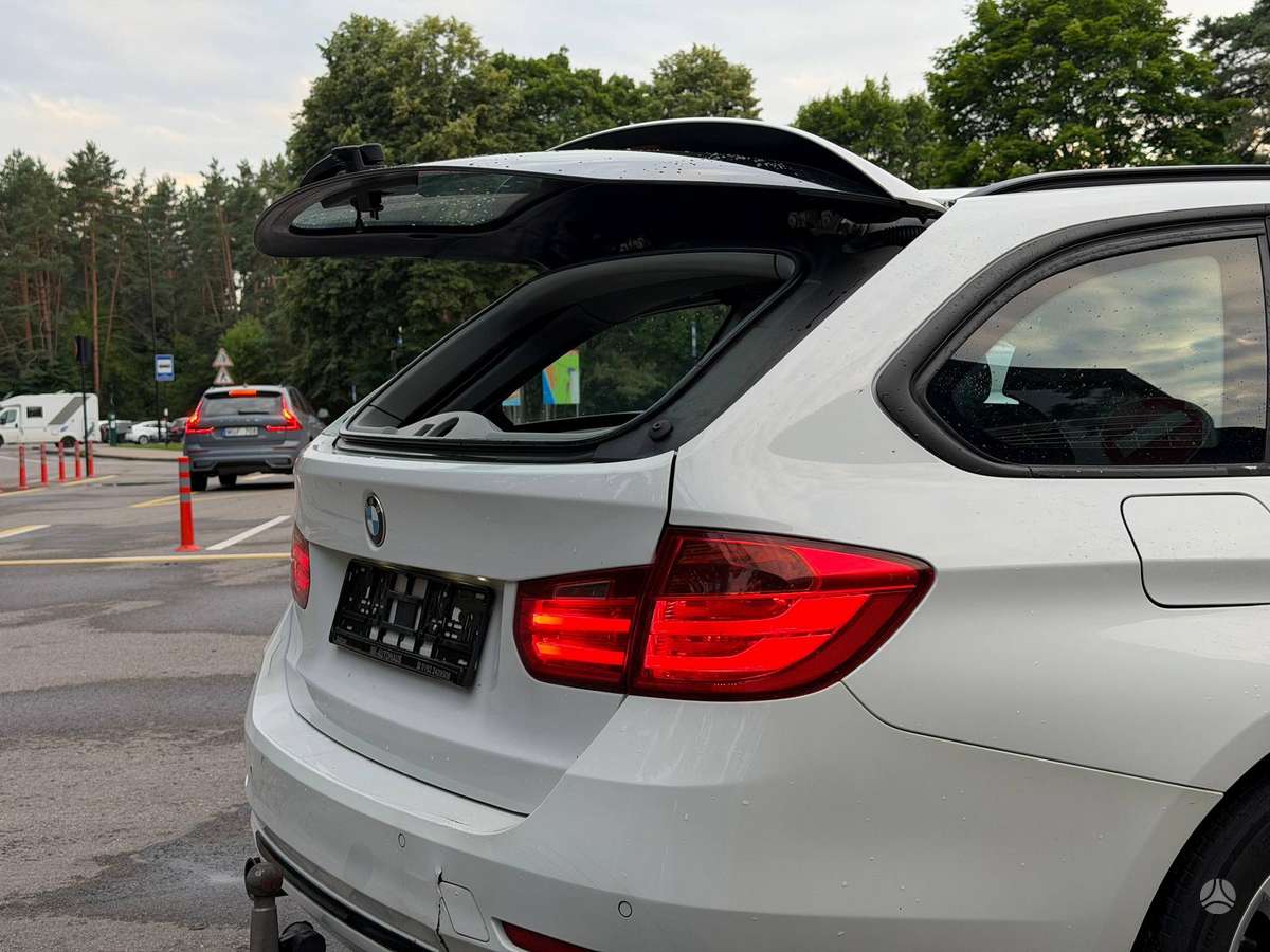 BMW 320 2014 — photo 16