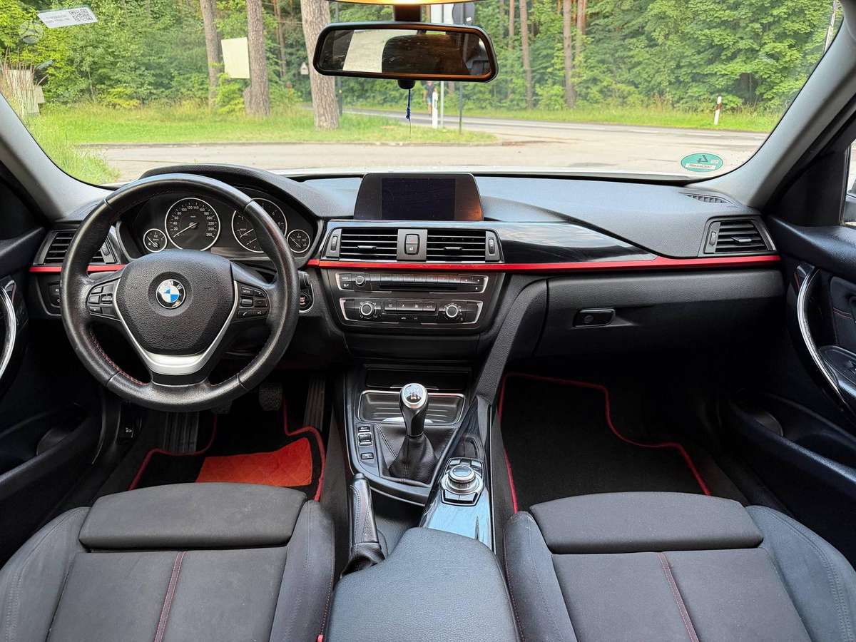 BMW 320 2014 — photo 26
