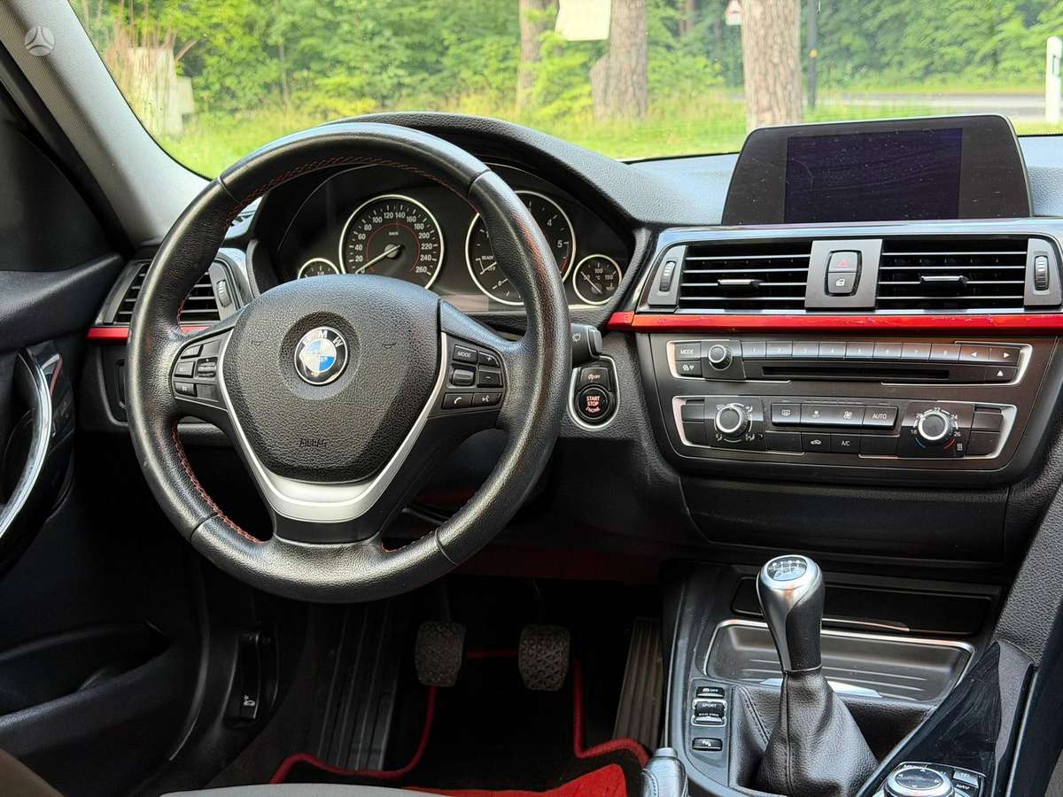 BMW 320 2014 — photo 27