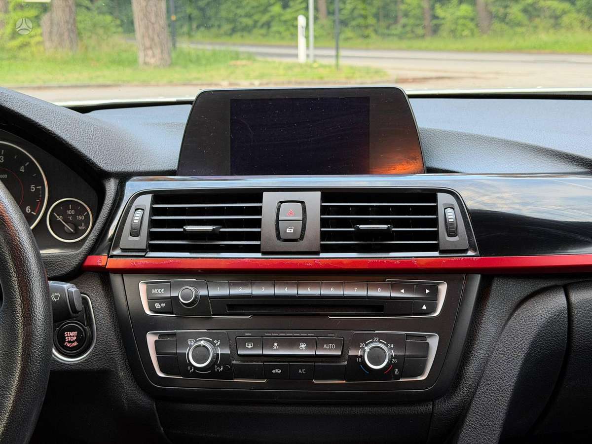 BMW 320 2014 — photo 28