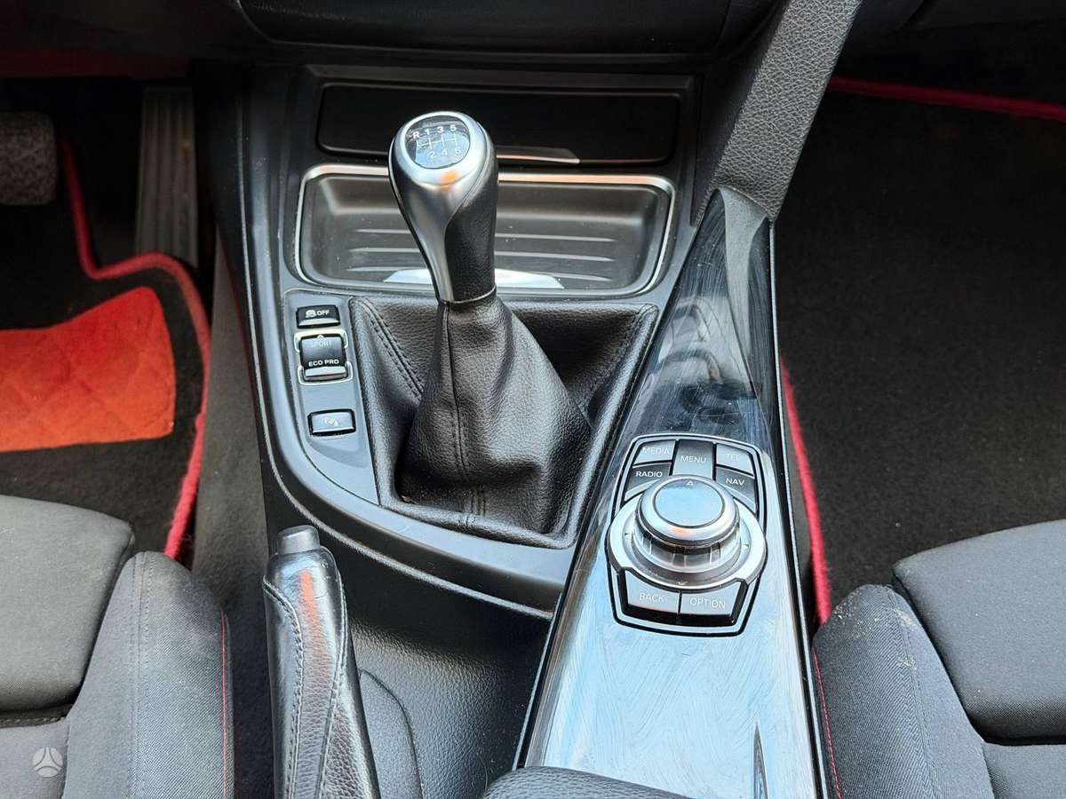 BMW 320 2014 — photo 29
