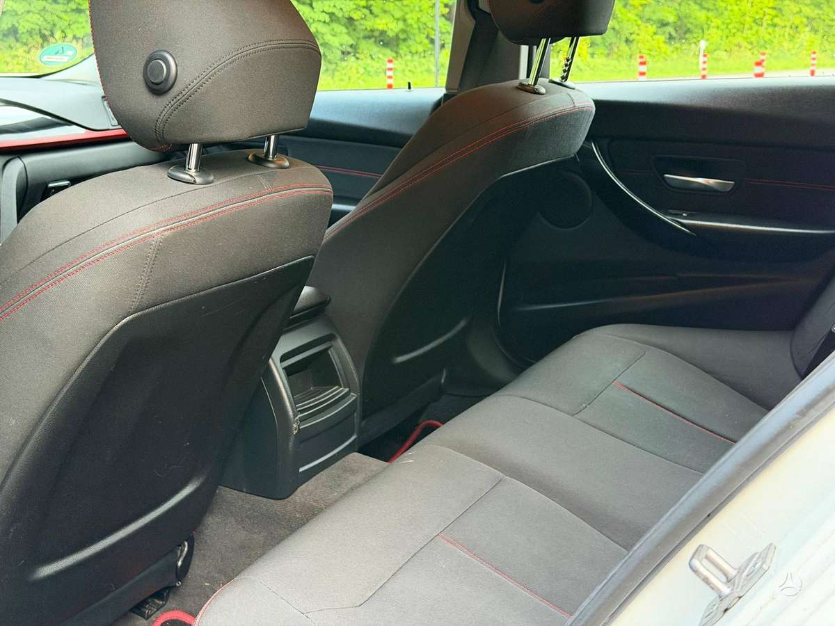 BMW 320 2014 — photo 30