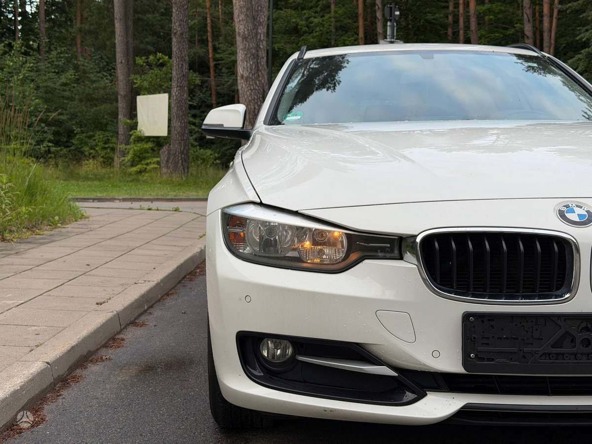 BMW 320 2014 — photo 8