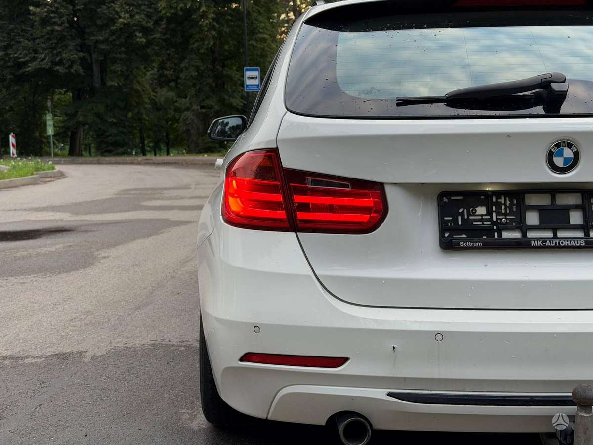 BMW 320 2014 — photo 9