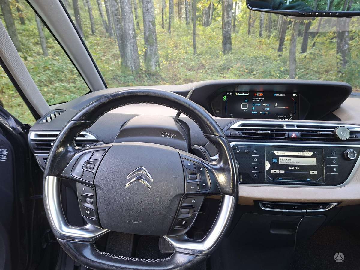Citroen Grand 2015 — photo 13