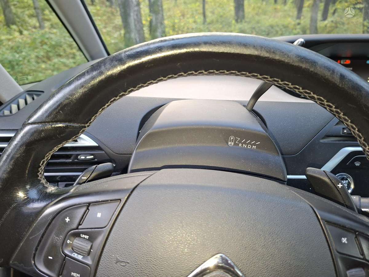 Citroen Grand 2015 — photo 15