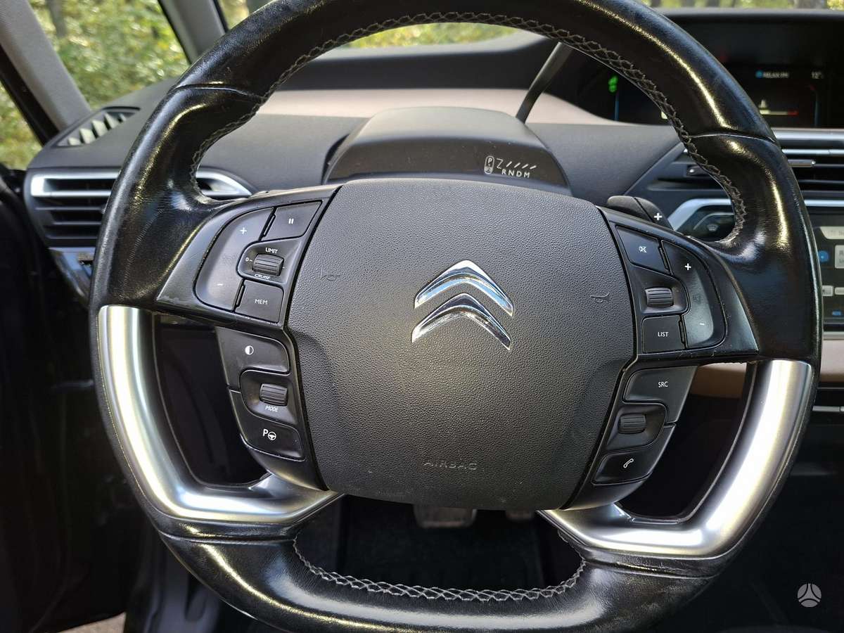 Citroen Grand 2015 — photo 17