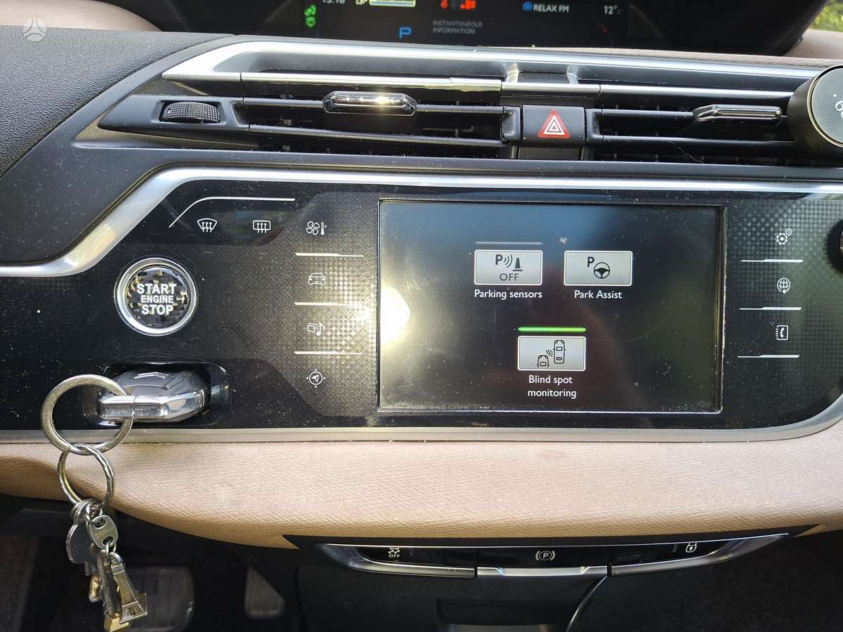 Citroen Grand 2015 — photo 18