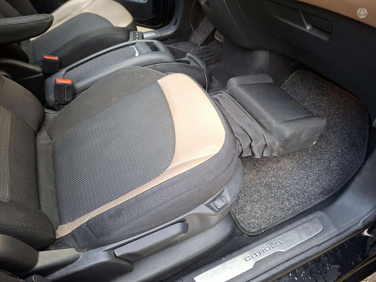 Citroen Grand 2015 — photo 23