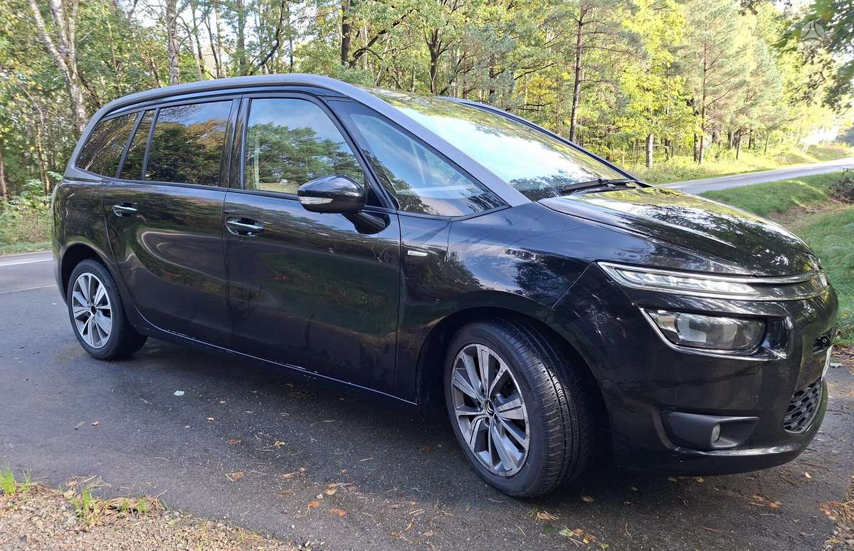 Citroen Grand 2015 — engine 1600 cm³, 120 HP (88kW)
