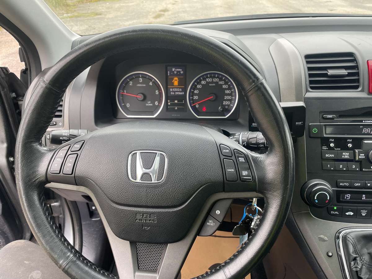 Honda CR-V 2010 — photo 11