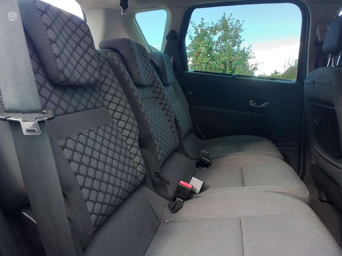 Renault Scenic 2010 — photo 9
