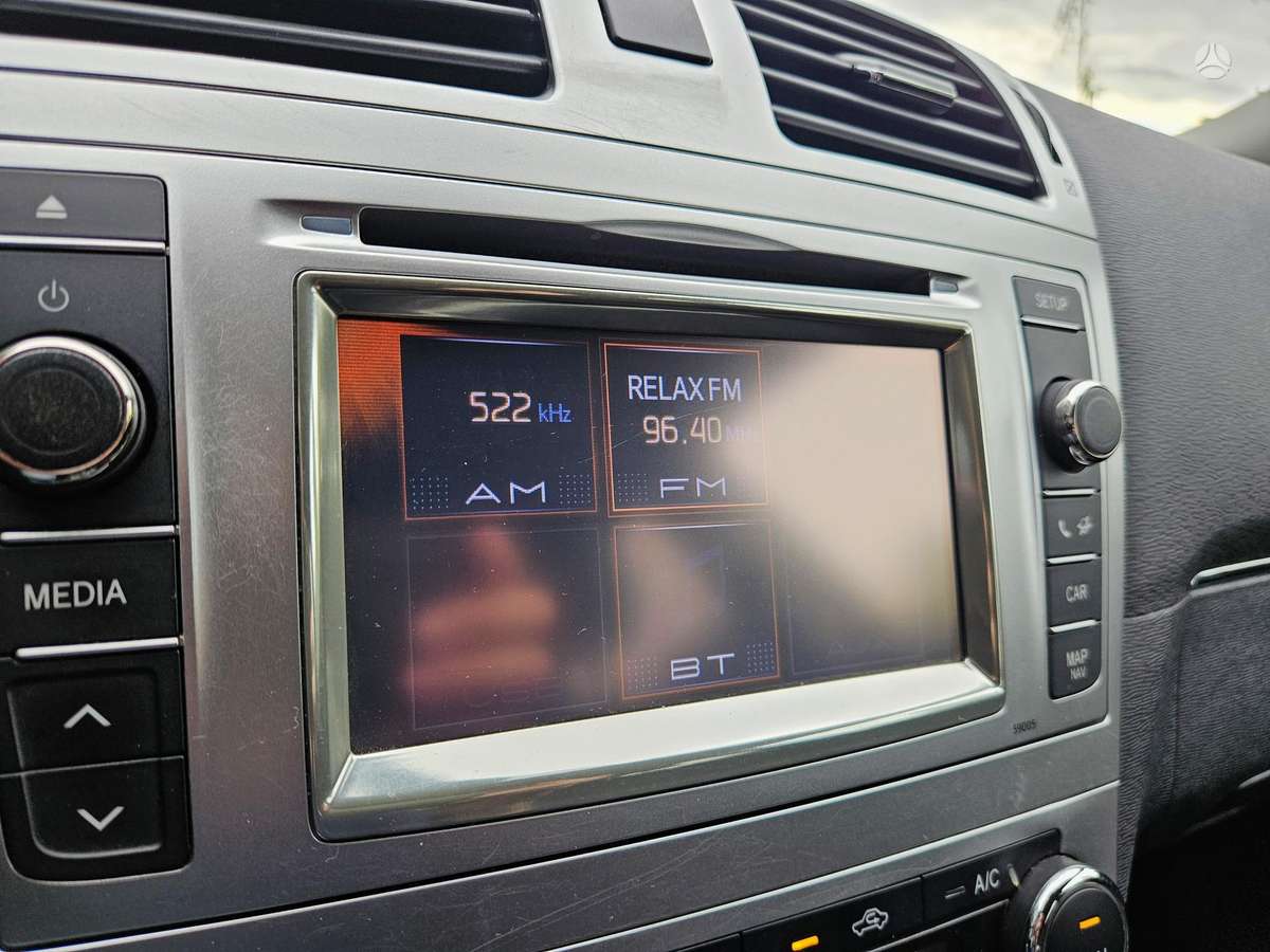 Toyota Avensis 2013 — photo 5